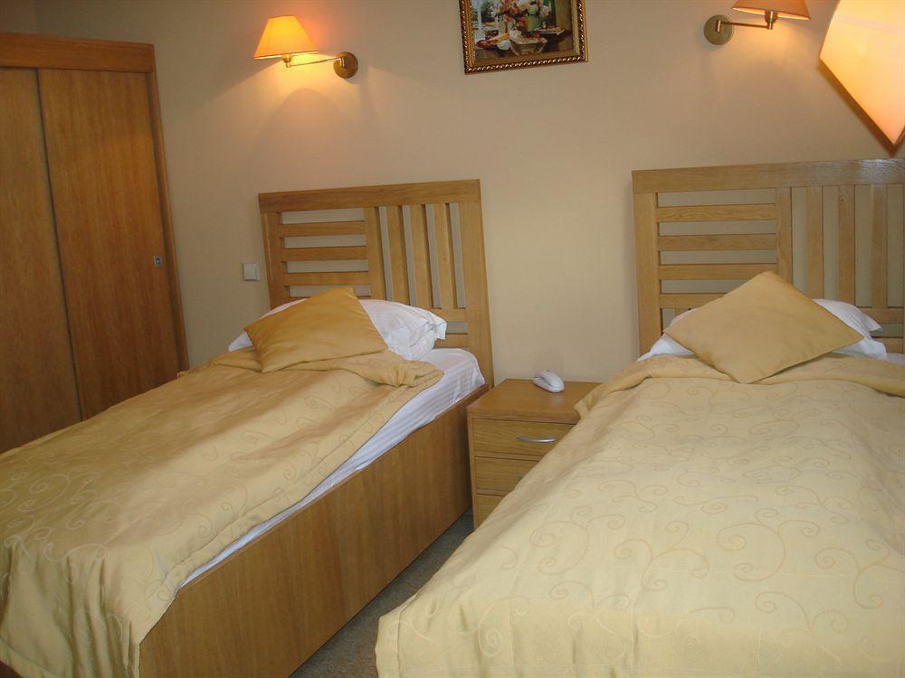 Anette Resort & Spa Covaci Buitenkant foto