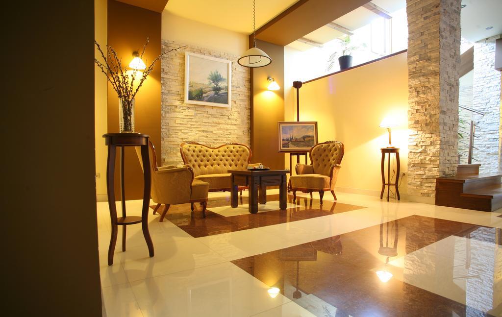 Anette Resort & Spa Covaci Buitenkant foto