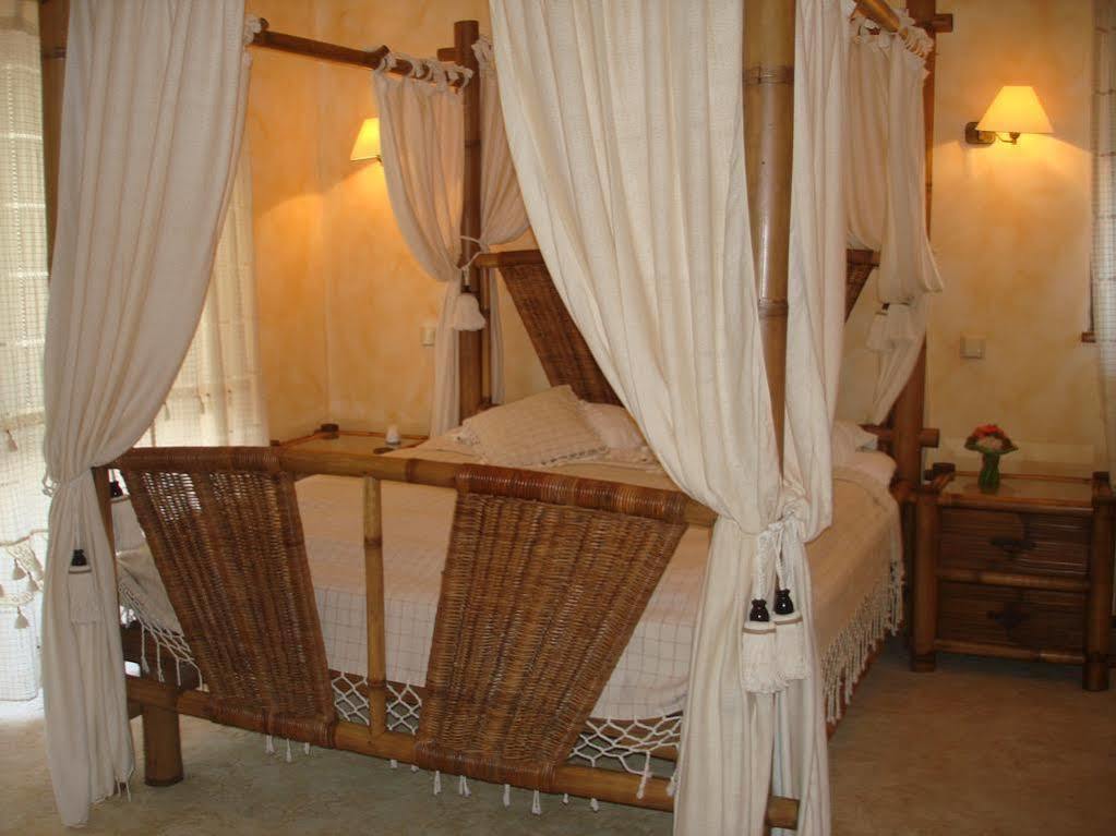 Anette Resort & Spa Covaci Buitenkant foto